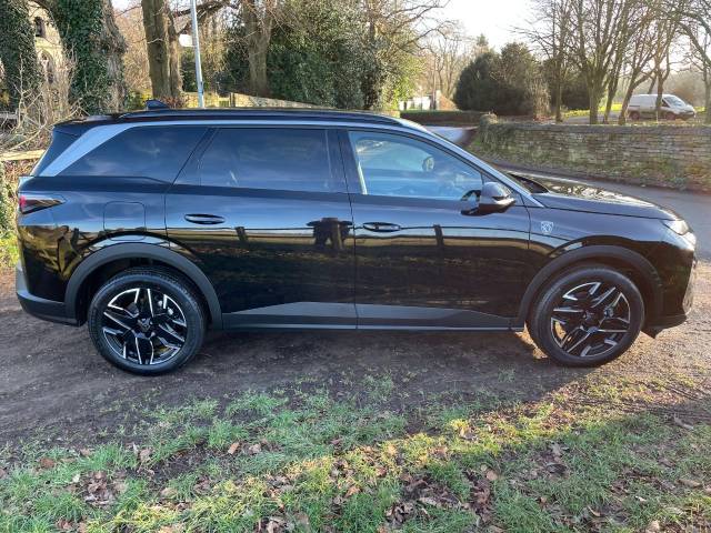 2024 Peugeot 5008 1.2 Hybrid 136 GT 5dr e-DSC6